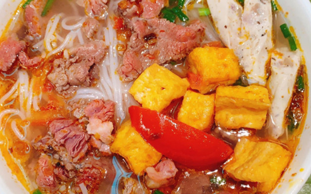 Bún Riêu Mẹ Gà - Giáp Nhị