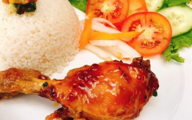 Chị Hai - Cơm Gà Xá Xíu, Bún Trộn Gà Xá Xíu & Gỏi Cuộn Tôm