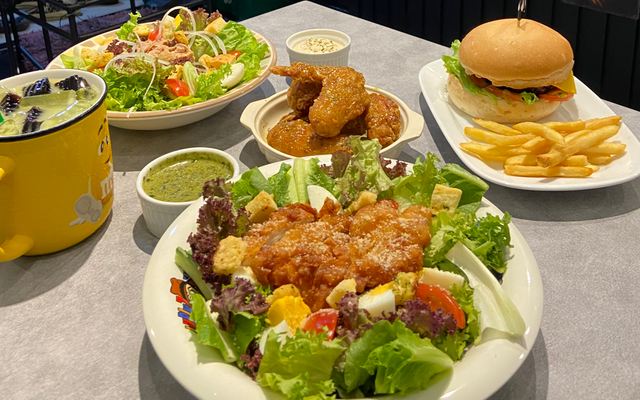 Serotonin Fastfood - Cách Mạng Tháng 8