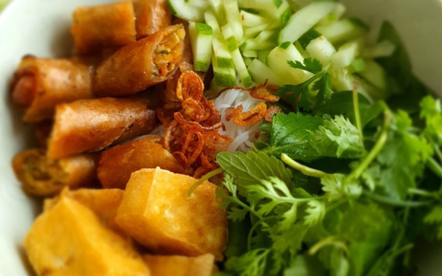 Grecle - Food - Dĩ An