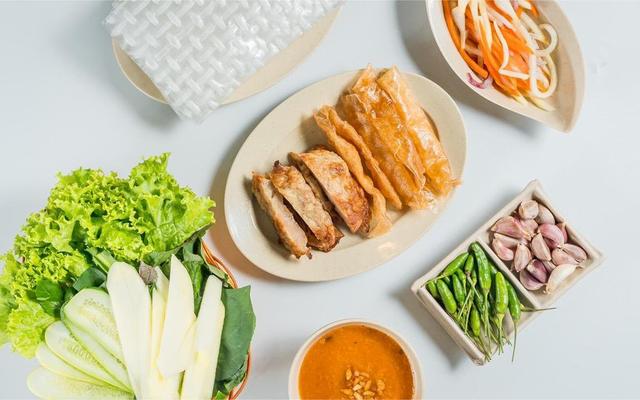 Cô Điệp - Nem Nướng Nha Trang - Lê Văn Sỹ