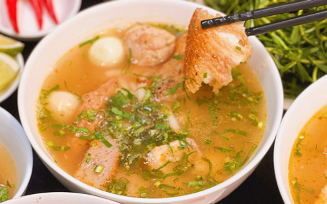 Bánh Canh Cá Lóc Trần - Trần Não