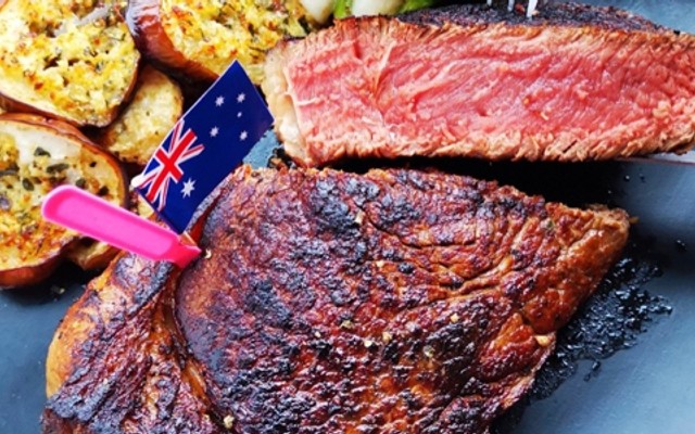 iSTEAKS Vietnam - Nguyễn Huệ