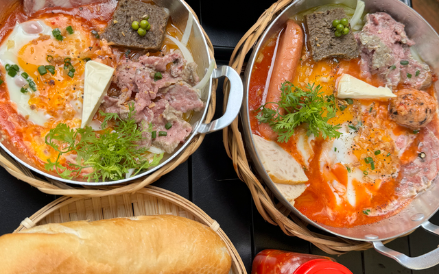 Bánh Mì Chảo, Cà Phê & Giải Khát - Casa De ROSA