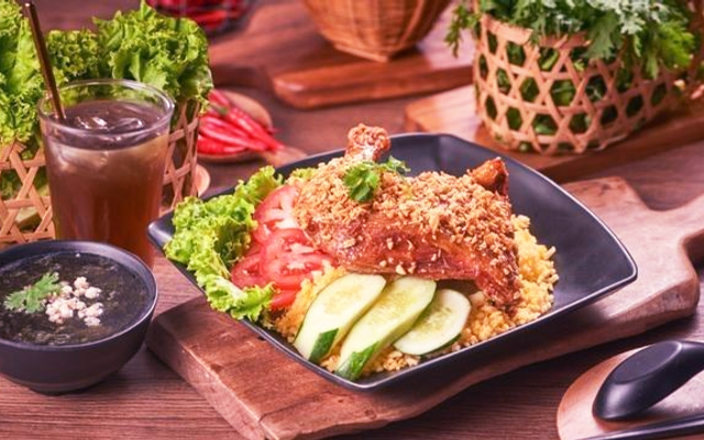 Cơm Gà Xối Mỡ Đức Phát 5