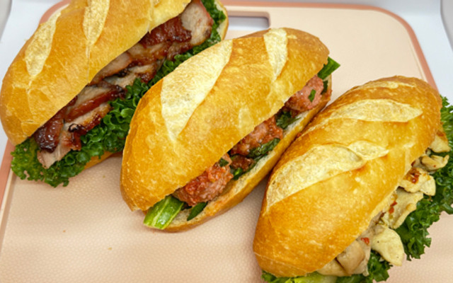 Aiii Bánh Mì Hông - Bánh Mì - Lê Văn Duyệt