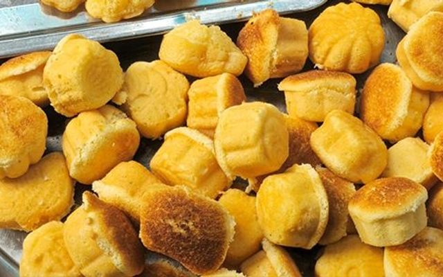 Ngoại Bán Bánh Quê - Xóm Chiếu