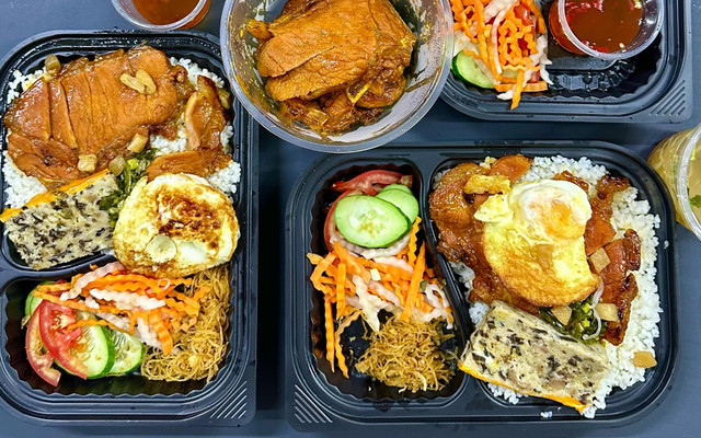 CƠM TẤM PHỐ HỘI - 02 NGUYỄN SƠN (Sau 25B)