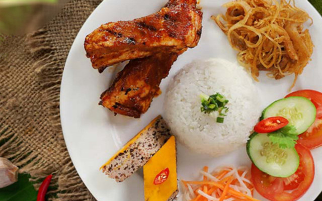 Bà Phi - Cơm Tấm Sườn Cọng & Sườn Nướng