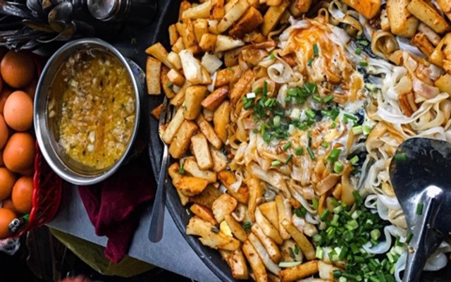 Bo Bo - Bột Chiên Pate, Nui & Mì Xào Bò - Trần Đình Xu