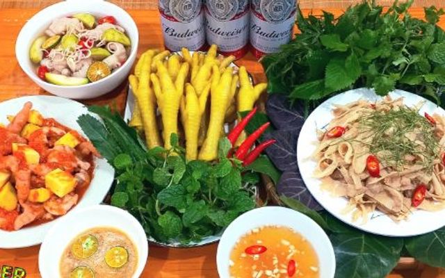Bếp Mẹ Nhung - Chân Gà, Nem Tai & Bánh Tráng