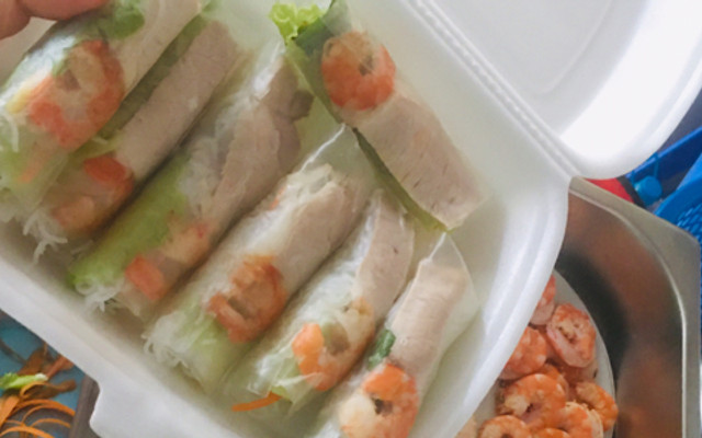 Gỏi Cuốn, Hoa Quả Dầm & Sinh Tố Giải Khát - 689 Thiên Lôi