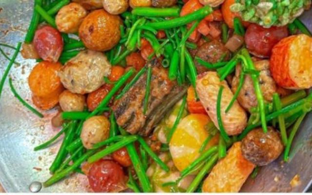 Fami Food - Đồ Ăn Vặt, Nem Chua Rán & Viên Chiên Nước Mắm - Cầu Giấy