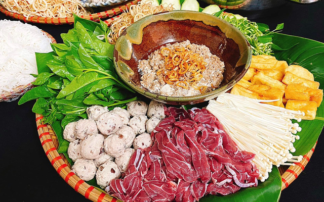 Bún Riêu - Lẩu Riêu Huyền Béo - 17 Núi Trúc