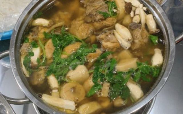 Lẫu Gà Lá É Tao Ngộ 2 -143 Gò Dưa