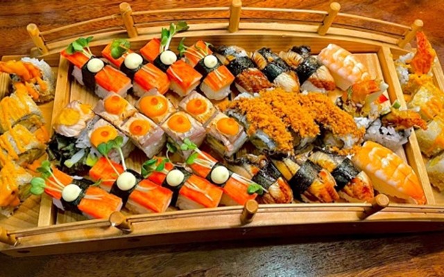 Sushi Takana - Trần Hoàng Na