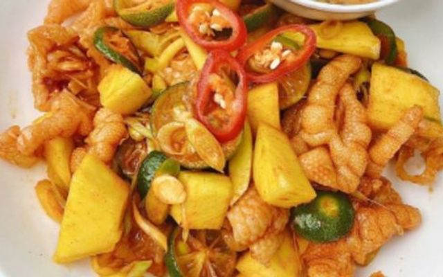 Chân Gà Sốt Thái & Gà Ủ Muối - Chị Diệu - Đường 26/3