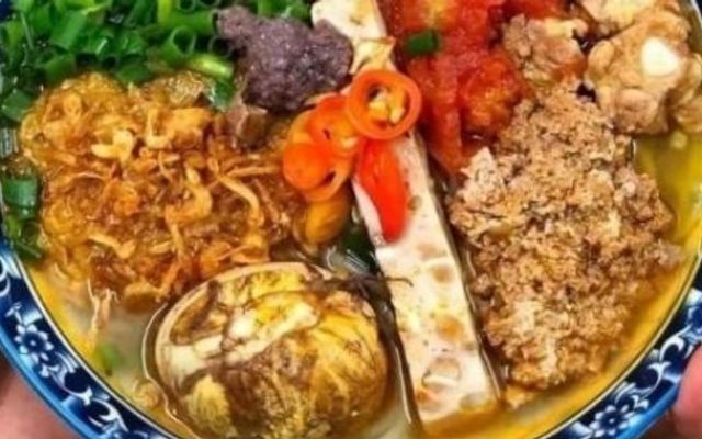 Nem Nướng & Bún Riêu Tóp Tóp