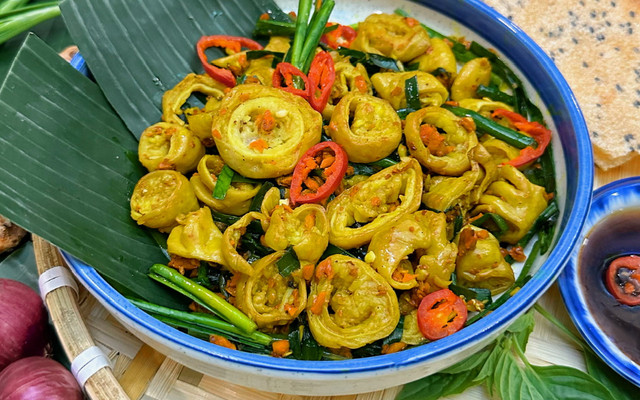 Lòng Heo Xào Nghệ Ba Hưng - 216/130 Đường Số 5