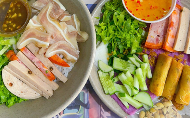 Bún Mắm Nêm & Bún Nước Tương Cô Huyền - Thủ Dầu Một