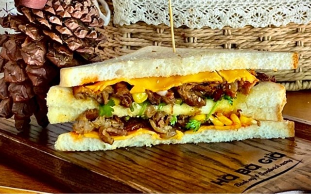 Bánh Mì & Sandwich Nướng Hà Bà Già - CN2