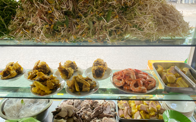 Bún Cá Châu Đốc Hoa Đăng