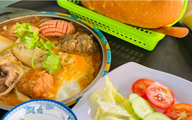 Bánh Mì Bò Chảo - Hoài Thanh