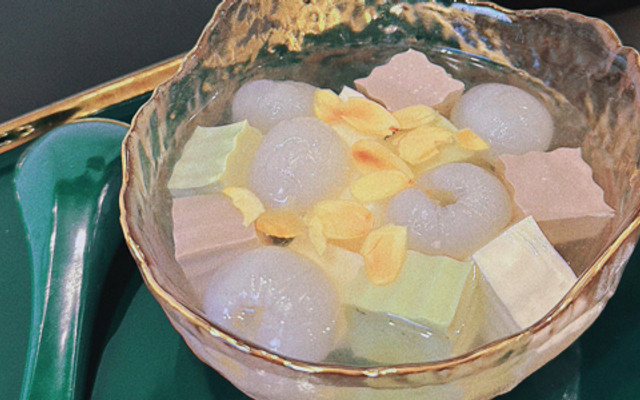 Khúc Bạch 2CE - 98 Phố Huế