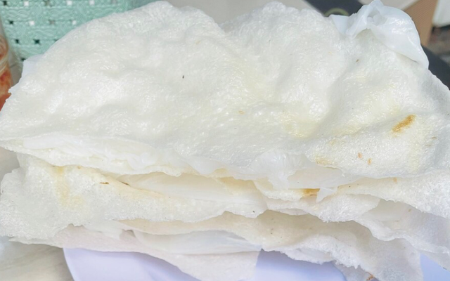 Thuỷ - Bún Mắm & Bánh Tráng Đập