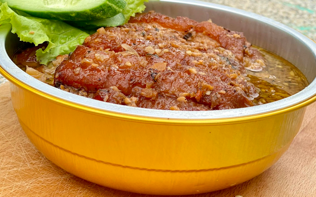 Khâu Nhục Hồng Gia - Ba Rọi Heo Hấp