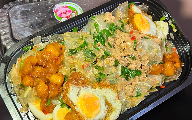 Ty Béo - Bánh Tráng Mỡ Hành Thịt Bằm Tóp Mỡ & Mì Trộn Indomie