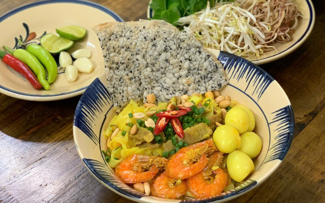 Bơ Thị - Bánh Tráng Cuốn Thịt Heo, Mì Quảng & Bánh Huế