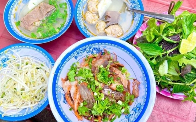 Hủ Tiếu Khô Cô Mai - Lê Hồng Phong