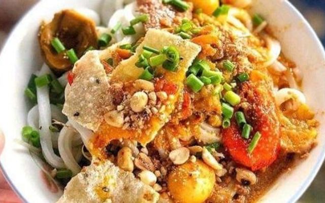 Cô Chủ Nhỏ - Bánh Tráng Cuốn Thịt, Bún Mắm Huế & Cháo Hàu