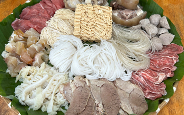 PHỞ & COFFEE - Sai Gon Rose