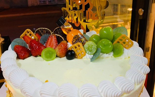 Bánh Kem & Bông Lan Trứng Muối Thanh Hoa