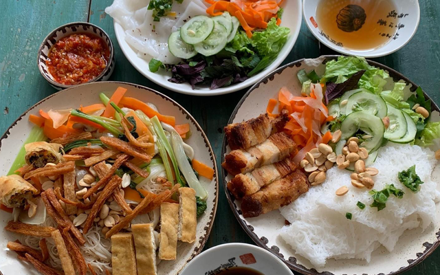 Tiệm Namiya - Món Chay, Trà & Cà Phê