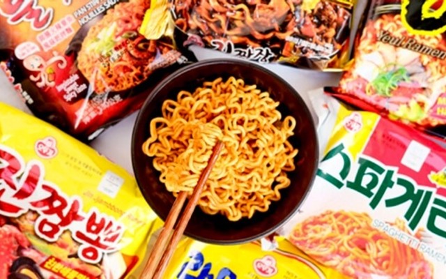 Mini Mart Kiều Trân - Bánh, Mì Gói & Nước - 186 Mai Thúc Lân