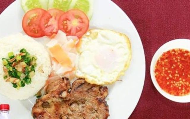 Tiệm Cơm - Cơm Sườn & Cơm Văn Phòng - Trần Quốc Hoàn