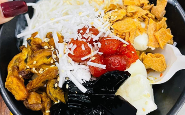 Sữa Chua Truyền Thống TQD - 30 Trần Khát Chân