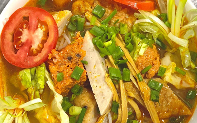 Bà Ân - Bún Chả Cá & Bún Riêu - Đỗ Nhuận