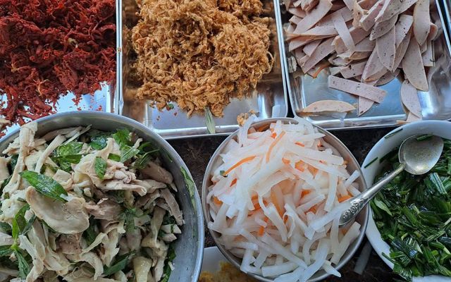 Xôi Chị Yến - Lưu Hữu Phước