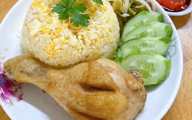 Cơm Gà Xối Mỡ Đức Trọng