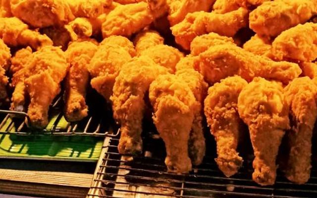 Gà Rán Lê Phương - Phạm Văn Diêu