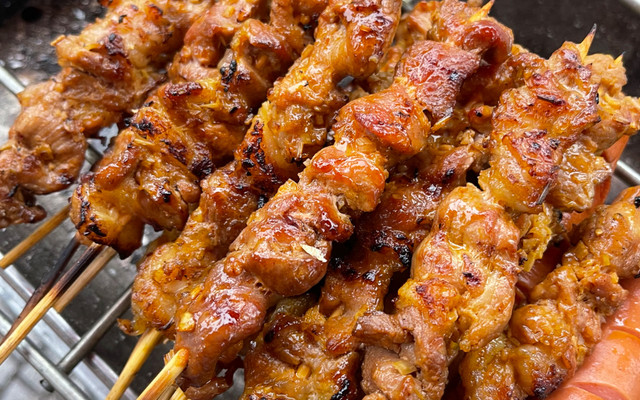 Ăn Vặt Bà Nga - Gà Chiên, Thịt Nướng & Mỳ Trộn - An Hưng