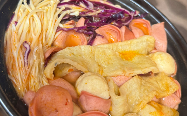 Tiệm Trà OLLA - Trà Trái Cây & Mỳ Cay - Nguyễn Văn Công