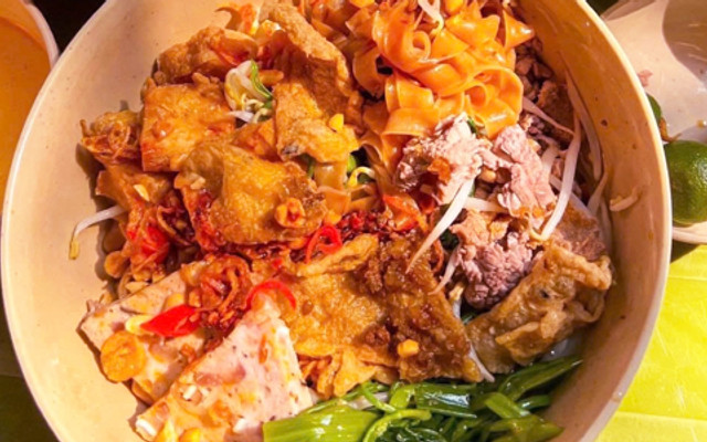 Quán Cô Nhàn - Bánh Đa Trộn