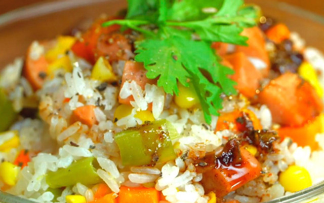 Tú Tú - Cơm & Bánh Cuốn Nóng Tráng Tay - 306A Nguyễn Văn Cừ, An Hoà