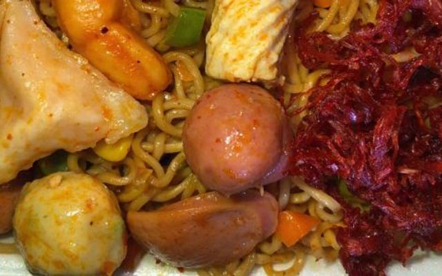 Mì Trộn Indomie - Quán Cây Roi