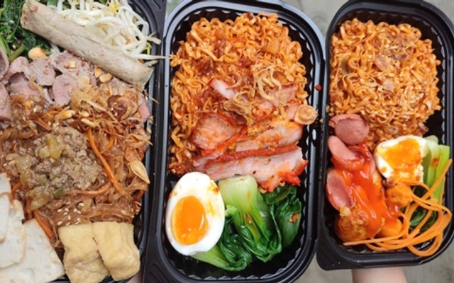 Tiệm Trà Tháng 4